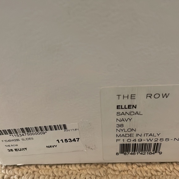 Last chance!! The Row Ellen slide $900 net a porter 38/8 - Picture 4 of 7